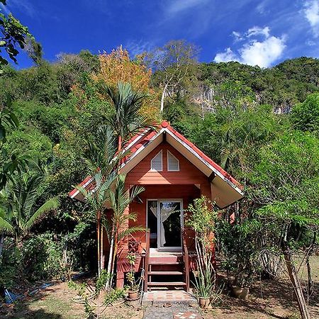 Langu Phupha Resort Satun Exteriér fotografie